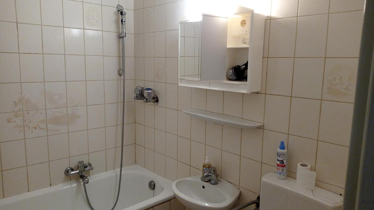 Einzimmerwohnungmit Grossem Balkon Mietersheim Kültér fotó